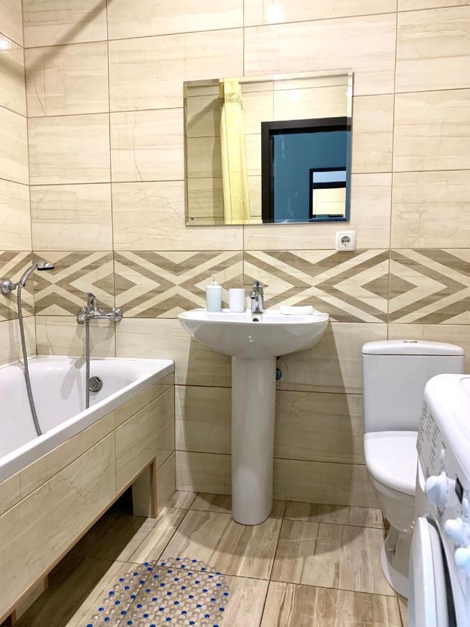 Blue Apartments On Kotsyubinsky Avenue Виниця Екстериор снимка